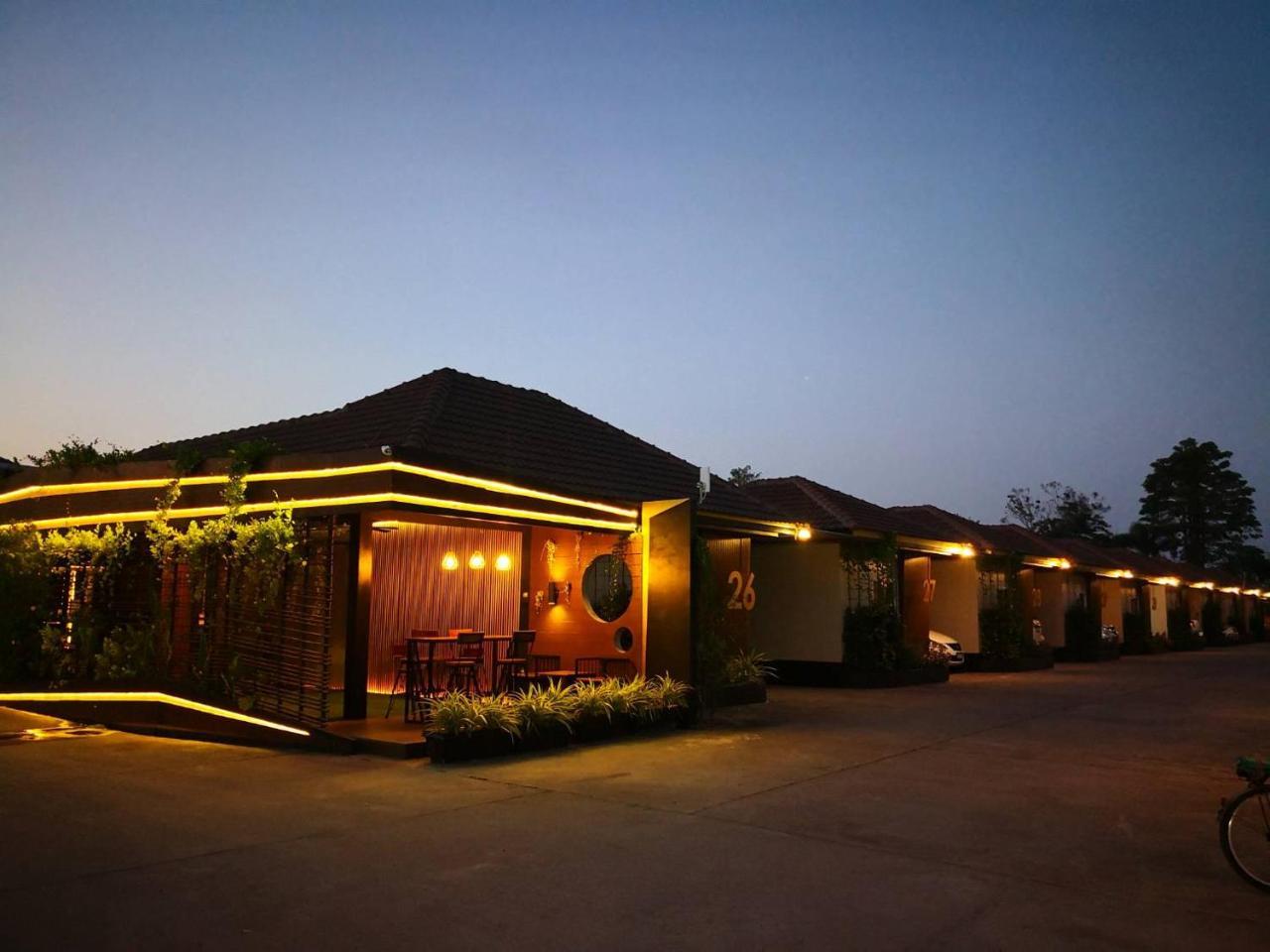 Golden House Hotel Sakaeo Sa Kaeo Esterno foto